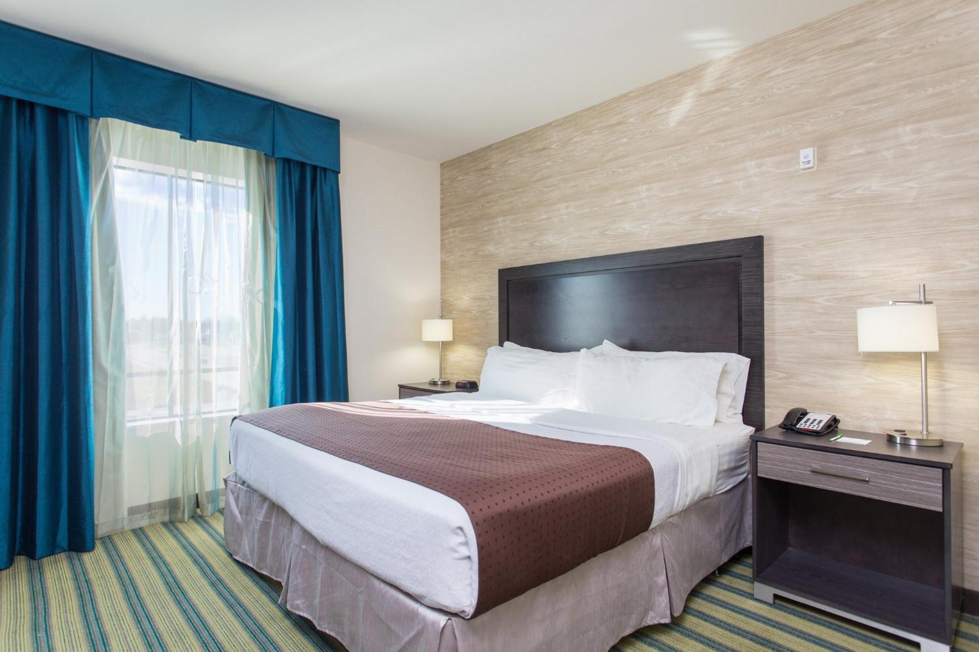 Hotel Arkansas Convention Center By Ihg
